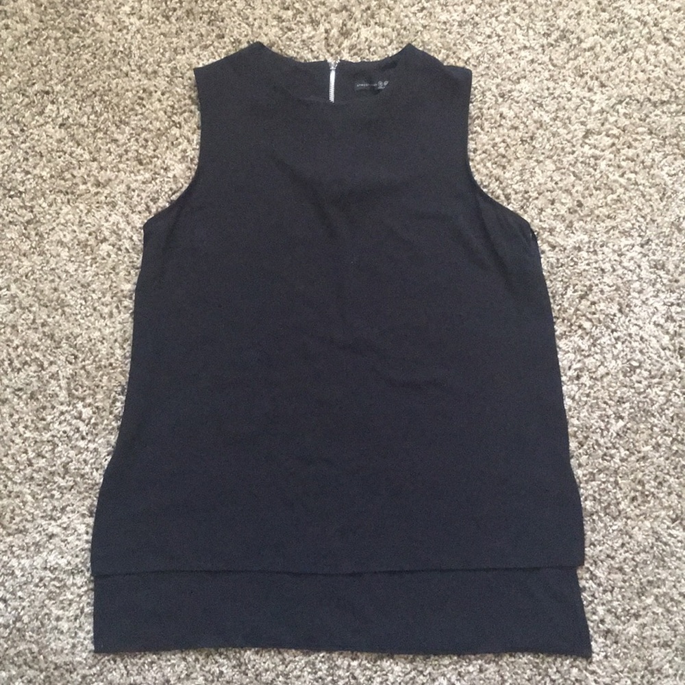 Black High-low tank top